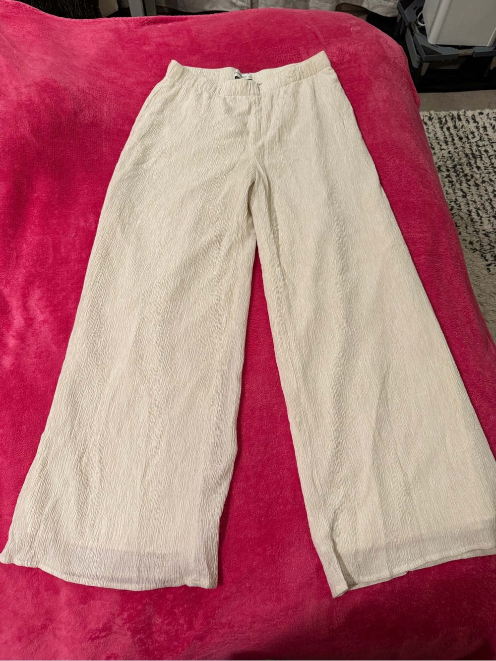 Abercrombie & Fitch Cream Wide-Leg Pull-On Pants